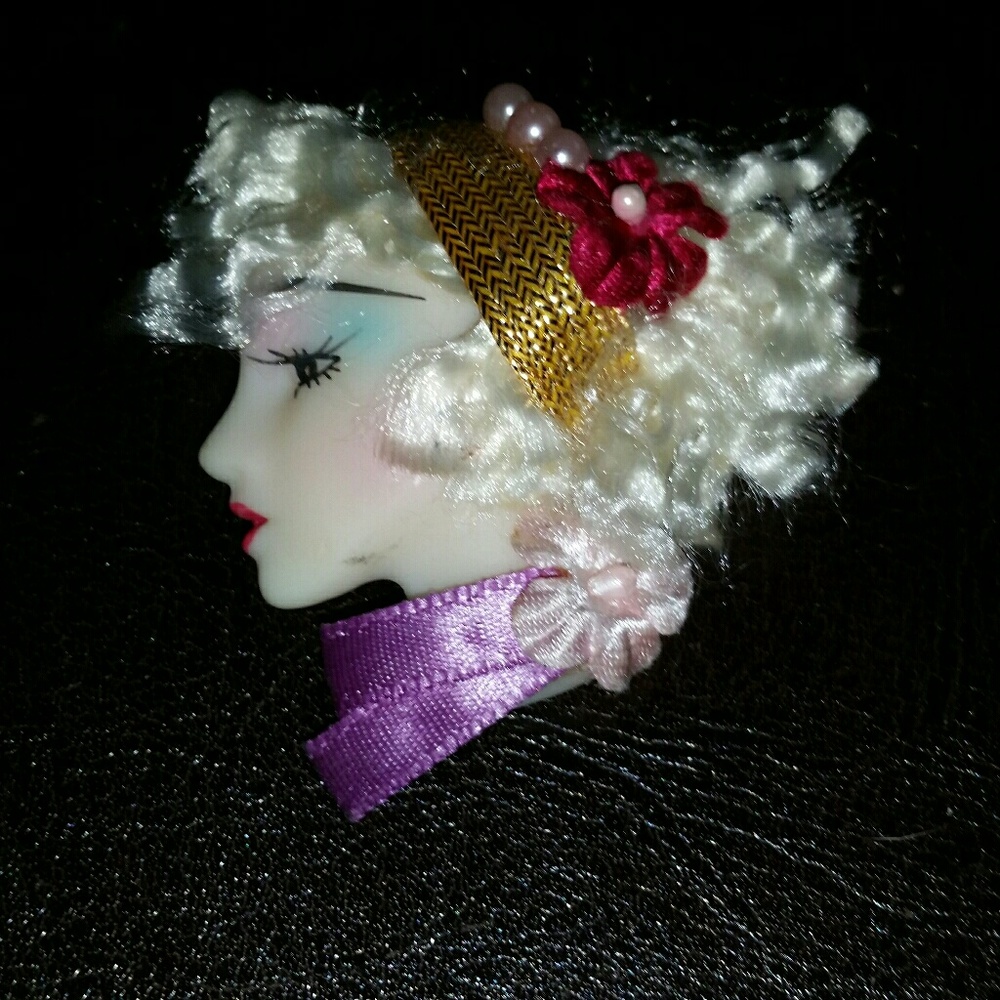 Brooch